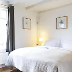 Hotelsuites Hotell
