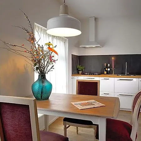 Haarlem Hotel Suites Hotel 4*