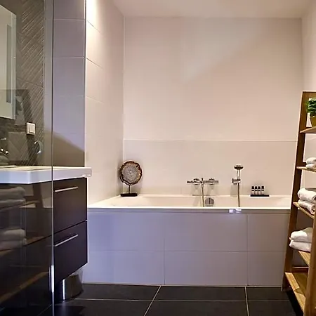 Hotel Haarlem Hotel Suites 4*