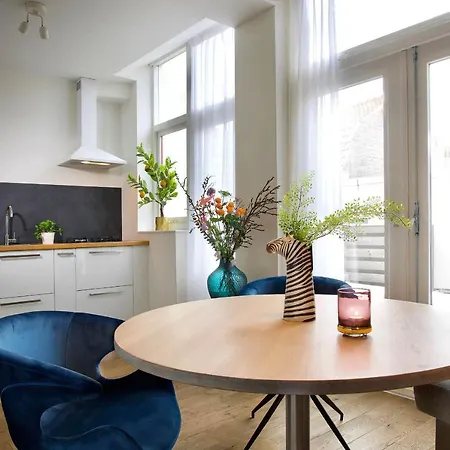 Haarlem Hotel Suites 4* 하를렘