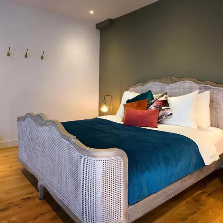Haarlem Hotel Suites 4*