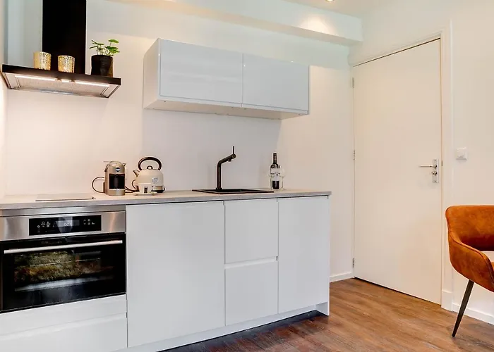 Haarlem Hotel Suites 4*