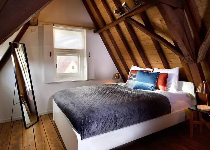 Haarlem Hotel Suites 4*