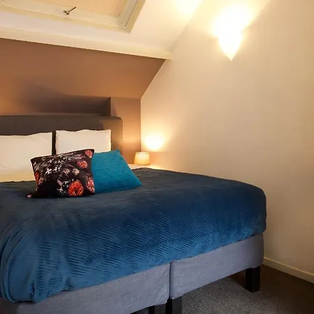 Haarlem Hotel Suites מלון 4*