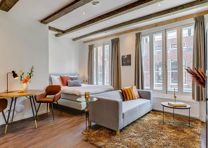 Haarlem Hotel Suites 4*