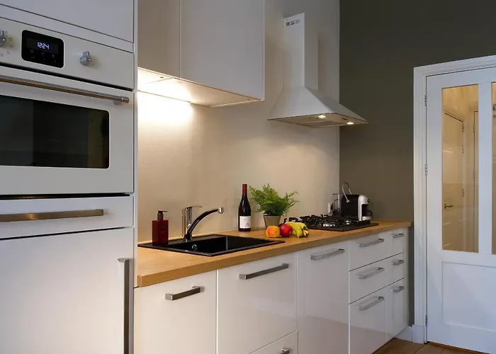 Hotel Haarlem Hotel Suites 4*